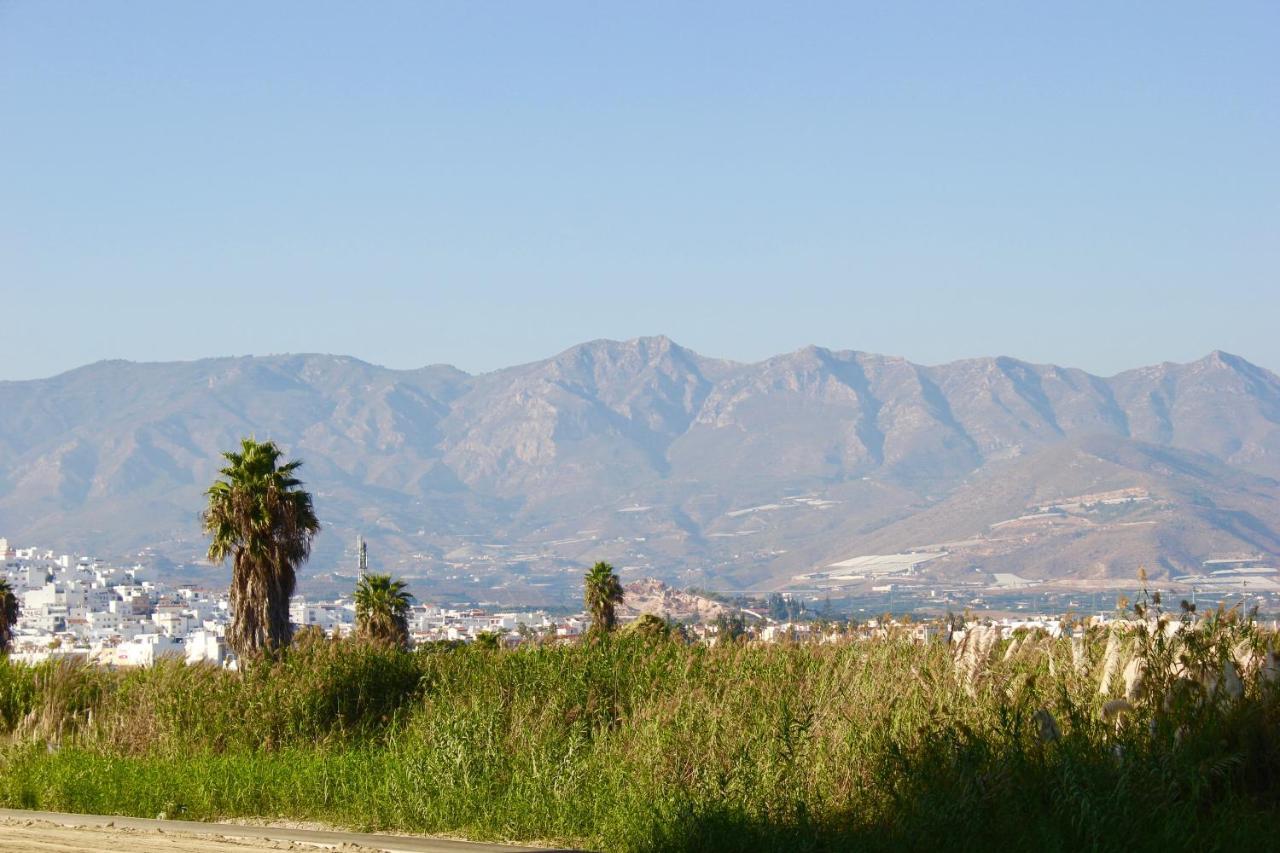 Espectacular Atico Con Parking Y Terraza Con Bbq Apartment Salobrena Luaran gambar